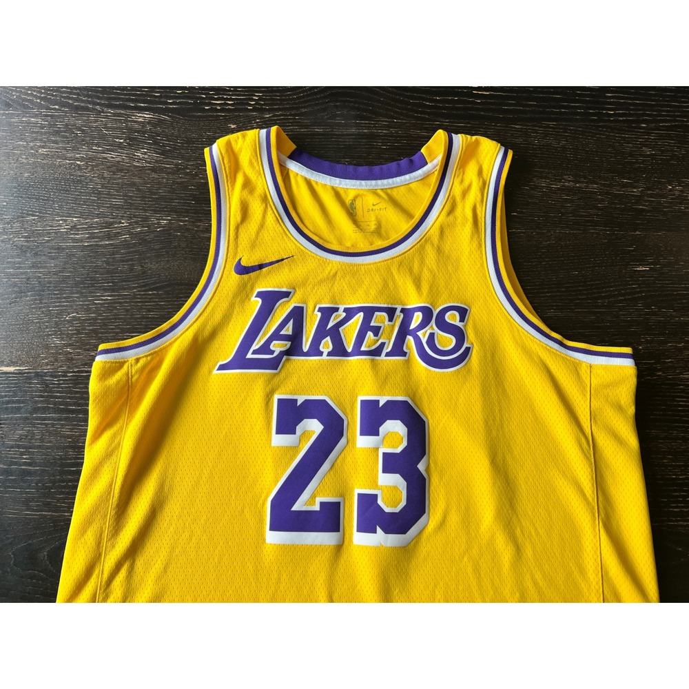 Nike Los Angeles Lakers LeBron James 23 Icon Edition Swingman Jersey Mens XL 52